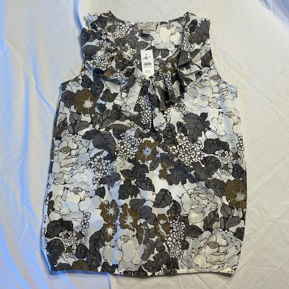 NWT Loft Floral Sleeveless Top - Black, Gray, White